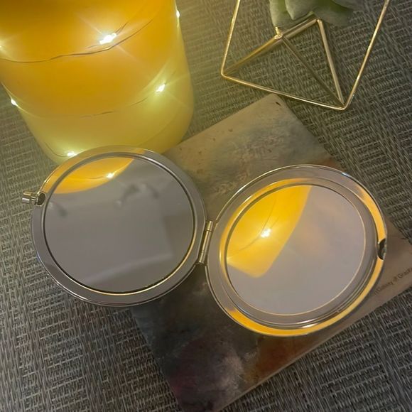 #21zen NWOT Artisan Purple Crystal Yin Yang Compact Makeup Mirror💄 - Picture 10 of 17